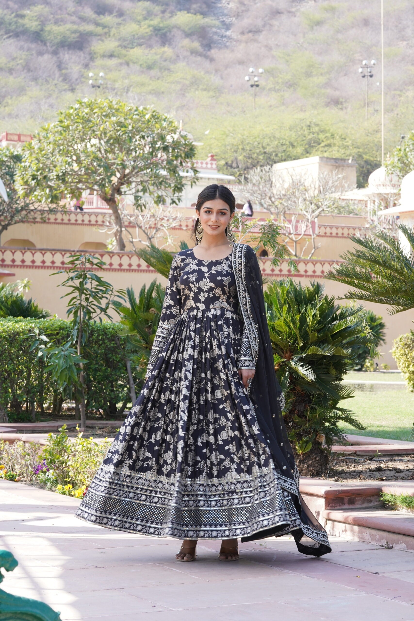 Prampara Jacquard Gown